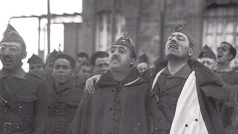 Astray, junto a Francisco Franco