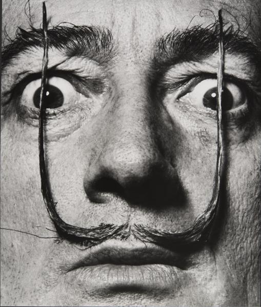 Salvador Dalí, en una serie de «Dali's Mustache», de 1953