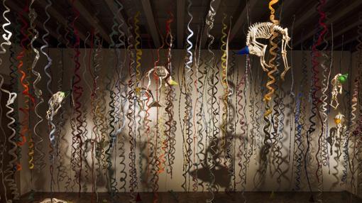 «The catacombs of the dead street dogs», de Jan Fabre