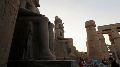 Turistas en Luxor