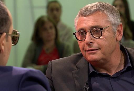 Michael Robinson, en el plató de «Chester»