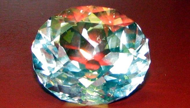 Diamante Koh-i-Noor