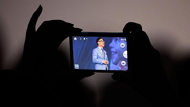 El presidente de Samsung, Boo-Keun Yoon, durante la presentación