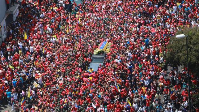 El ataúd paseado por Caracas no contenía los restos de Hugo Chávez