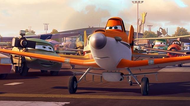 La Patrulla Águila se cuela en la película de Disney «Aviones»