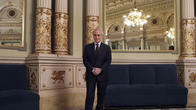 El tenor José Carreras posa en el Gran Teatro del Liceo de Barcelona