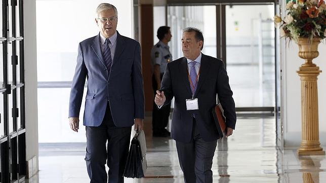 Un imputado por los ERE quiere que la Junta andaluza le ponga un abogado