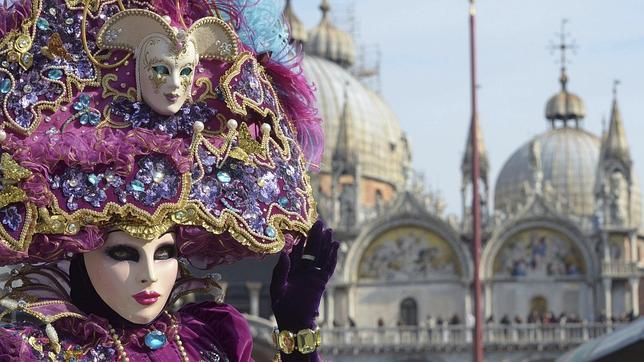 Cobran 100 euros por cuatro cafés y tres licores a un grupo de turistas en Venecia