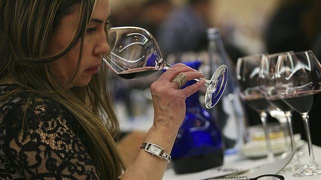 Una copa de vino al día, el mejor protector frente a la depresión