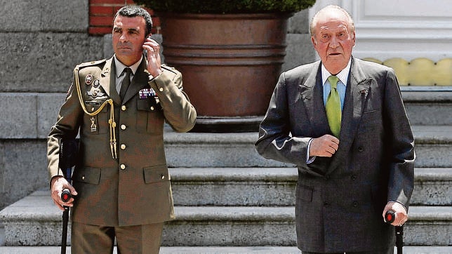El Rey mantendrá sus funciones institucionales sin variar su estatus