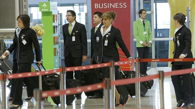 Ingles Y Castellano La Unicas Lenguas Necesarias Para Las Azafatas De Aerolineas Espanolas