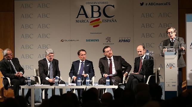 Cerezo reclama un fiscal que defienda la propiedad intelectual contra la piratería
