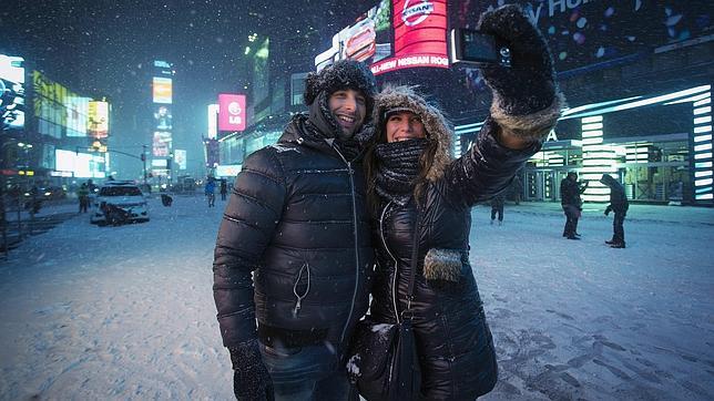 Una tormenta de nieve y frío ártico paraliza el noreste de Estados Unidos
