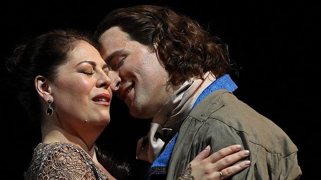 Viaje a las entrañas de la «Tosca» del Liceu