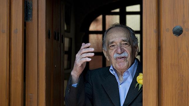 El escritor colombiano Gabriel García Márquez, en su última aprición pública con motivo de su 87 cumpleaños