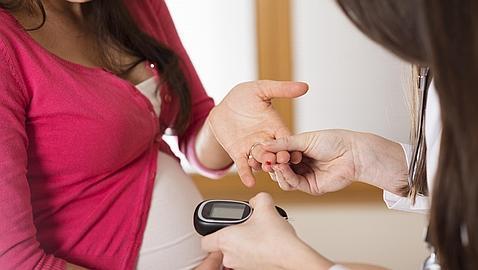 La mujer debe ser consciente del riesgo cardiovascular añadido que supone ser diabética