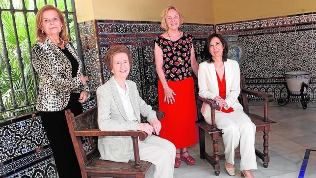 Las mujeres de la Real Academia toman la palabra