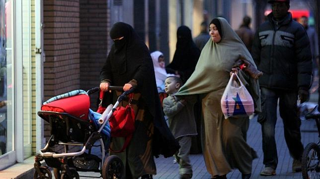 El uso del burka en Francia es cada vez más minoritario