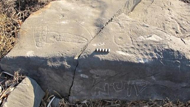Una pintada erótica con más de dos mil quinientos años de antigüedad en una roca de Astipalea, uan tranquila isla del mar Egeo