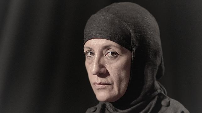 Blanca Portillo, caracterizada como la Virgen maría