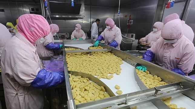 El escándalo de la carne podrida en China se extiende a otros establecimientos