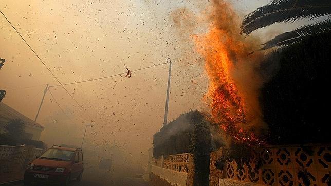 Escapa con vida de un incendio en su casa pero muere al volver para recuperar el móvil