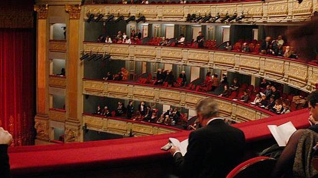 Teatro Real: El público respalda el cambio de ciclo