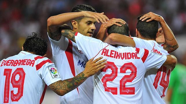 El Sevilla se aprovecha de un Getafe con poca mordiente