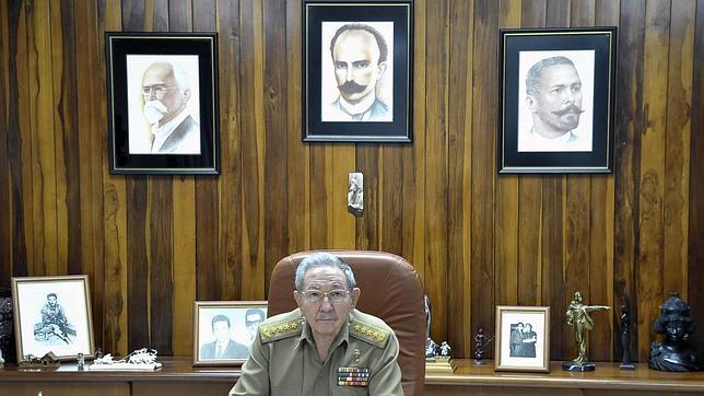 Raúl Castro, en su despacho en La Habana