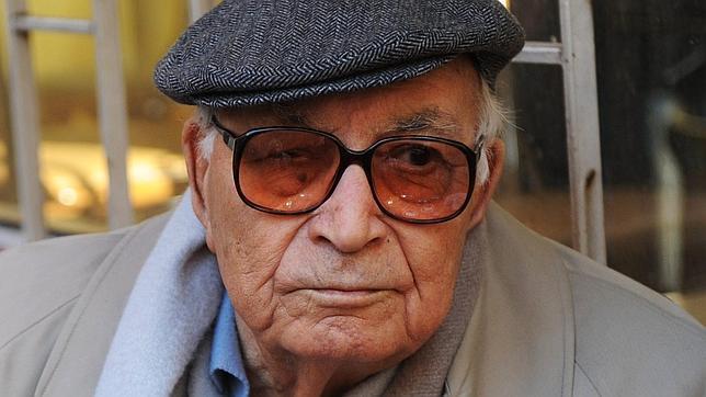 Yasar Kemal, en una imagen de febrero de 2011
