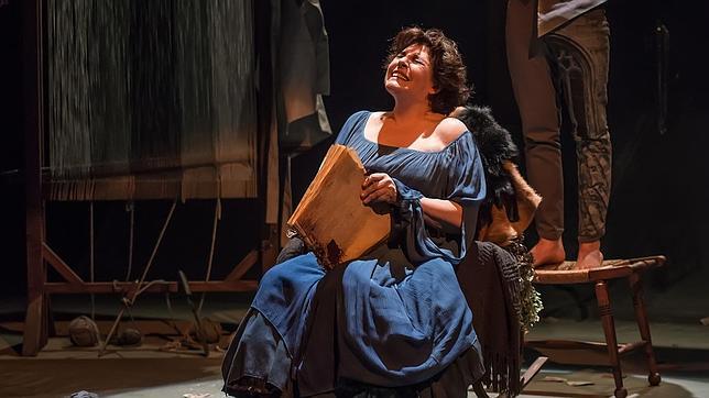 Charo López, en una escena de la función