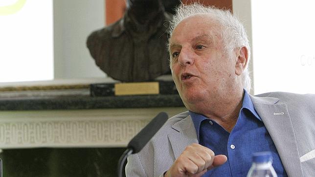 Daniel Barenboim, durante la rueda de prensa que ha ofrecido en Madrid