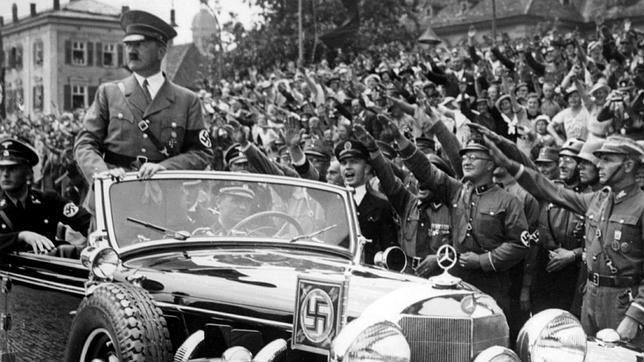 Hitler, sabedor de la importancia de las ETS, fue uno de los ideólogos de los prostíbulos de campaña