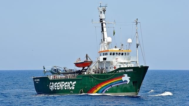 El alto tribunal ha ordenado a Moscú que devuelva los objetos incautados del «Arctic Sunrise»