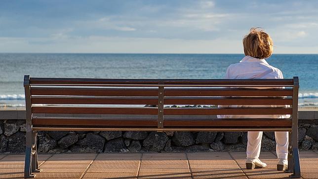 Cuidar las relaciones con familiares y amigos, entre los consejos para combatir la soledad