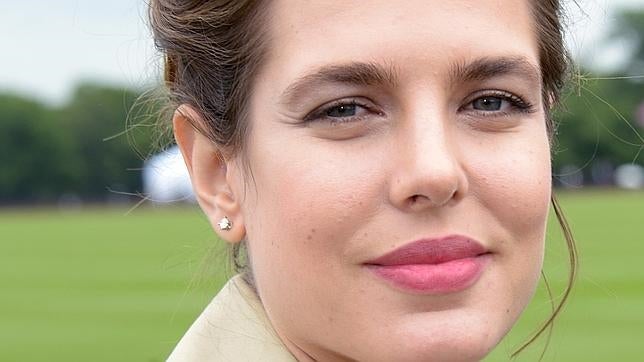 Impactante belleza natural de Carlota Casiraghi en cada una de sus apariciones