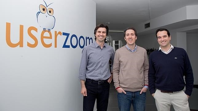 De izquierda a derecha, Alfonso de la Nuez, Xavier Mestres y Javier Darriba
