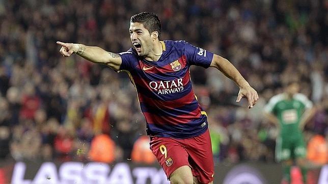 Suárez celebra uno de sus tres goles