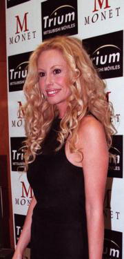 Lara Dibildos