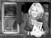 Rowling, en la estación de Londres, el día de la presentación del libro. ABC