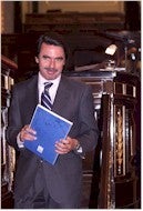 El presidente Aznar al finalizar al debate