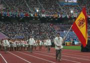 Andreu Vivo porta la bandera española en el desfile de inauguración de los XIV Juegos Mediterráneos, ayer en Túnez Epa