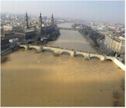 Se espera que a lo largo del día el caudal del Ebro descienda a su paso por Zaragoza