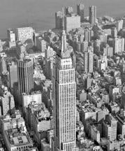 El Empire State Building preside esta vista aérea de Nueva York. AP