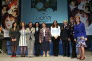 ABC Las galardonadas este año con los Premios Isabel Ferrer, ayer en el teatro Arniches de Alicante