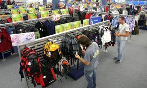¿Estaríamos dispuestos a trabajar los domingos? Francia abre el debate con la crisis económica de fondo