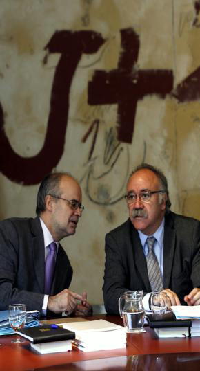 La Generalitat fija en sólo 1.817 euros las dietas que paga a los funcionarios de sus «embajadas»