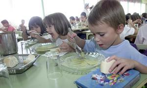 Becas de comedor para más de 96.000 familias con renta baja