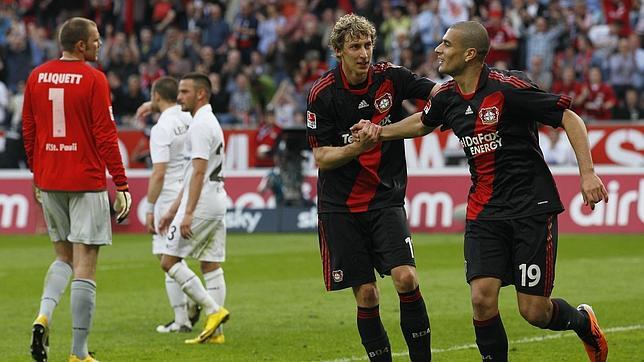 El Leverkusen remonta al St. Pauli y abre la Bundesliga