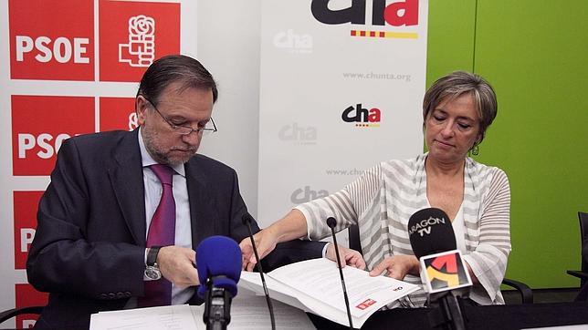 El PSOE claudica ante CHA para salvar la Alcaldía de Zaragoza tras perder las elecciones